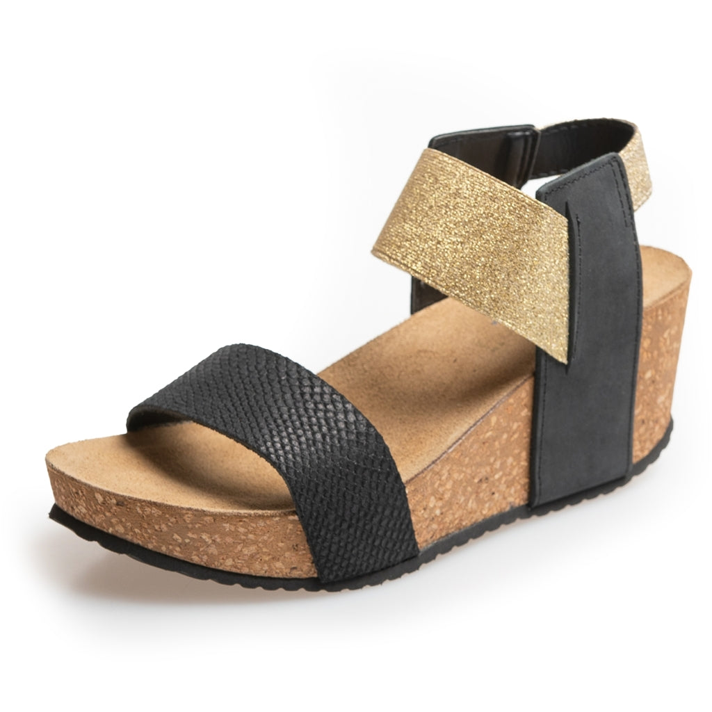 COPENHAGEN SHOES THE NEW DANIELA Sandalen met sleehak 258 GOLD BLACK